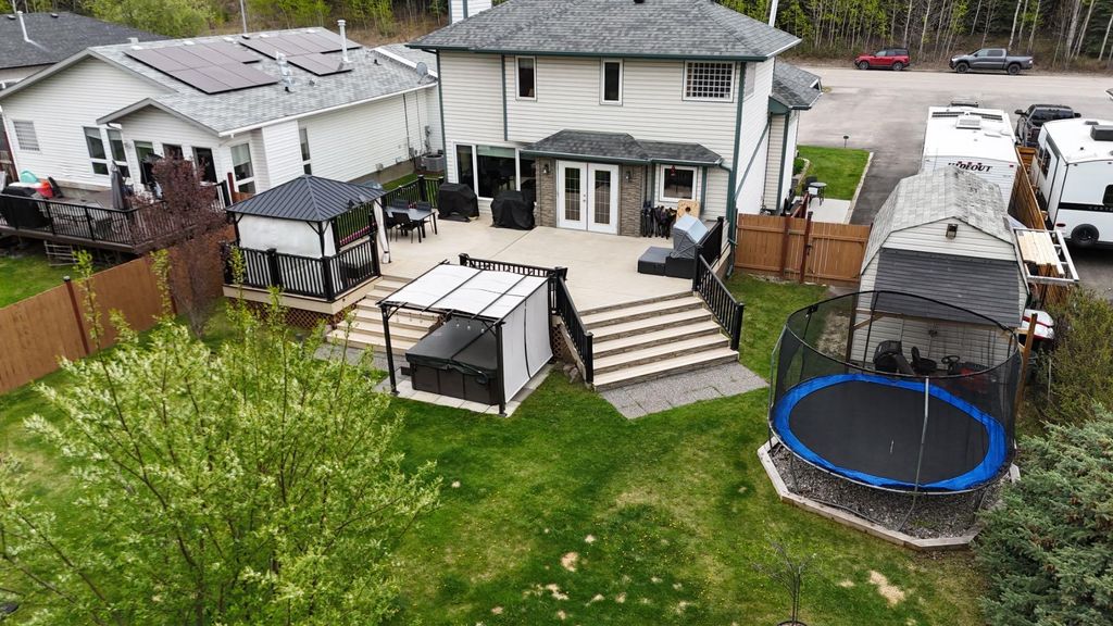 Photo of 150 HALLAM Drive, Hinton, AB T7V 2C3 (MLS # A2312441)
