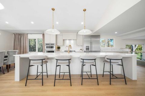 1016 Mapleglade Drive SE Calgary AB T2G 2G6