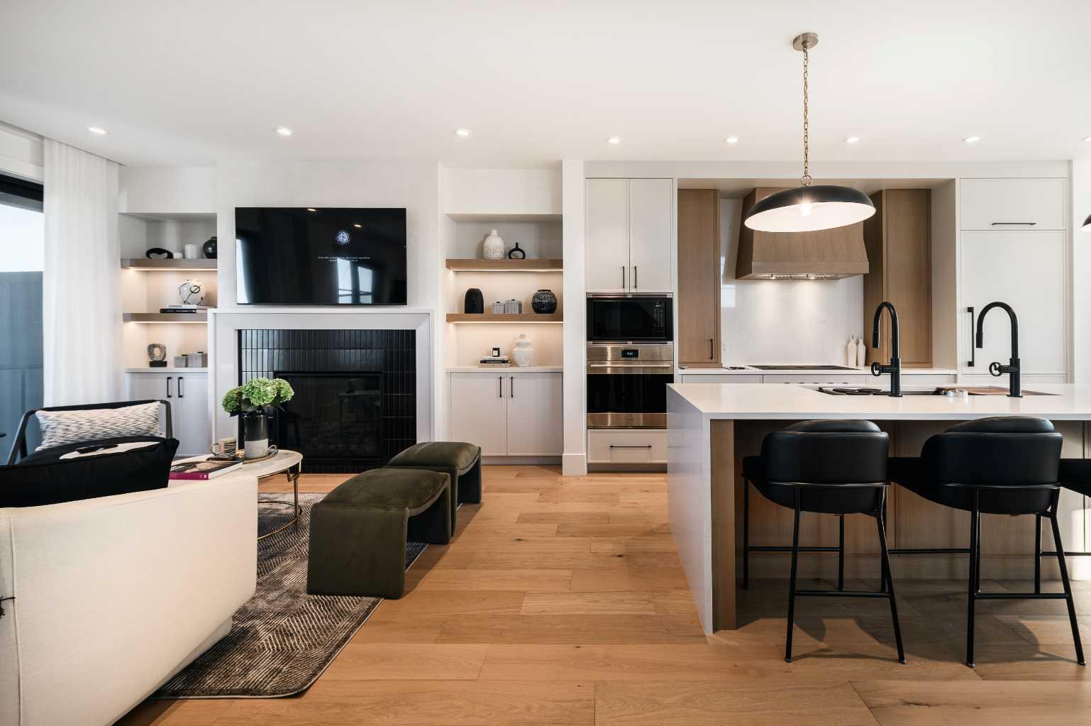 1700 73 Street SW 208