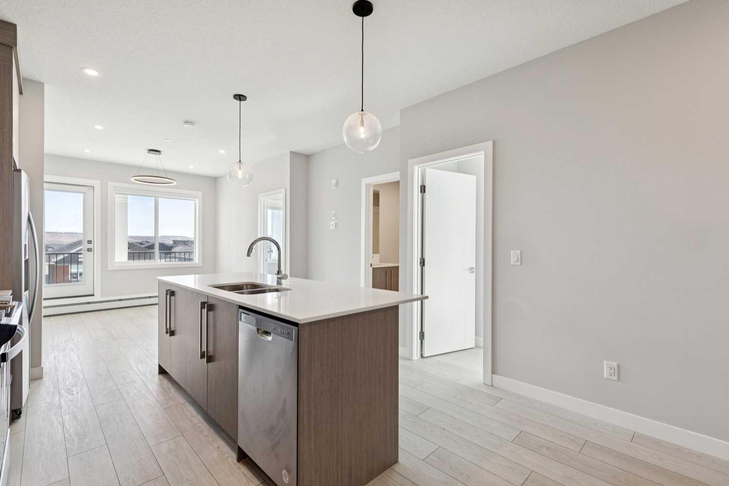 111 Wolf Creek Drive SE 1305