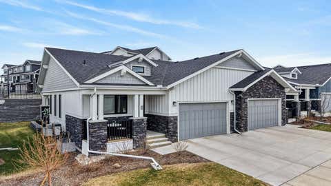 Photo of 46 Crestridge Bay SW, Calgary, AB T3B 6H2 (MLS # A2308235)