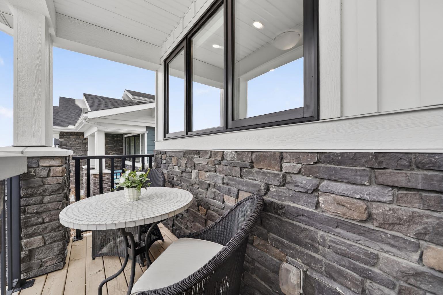 46 Crestridge Bay SW