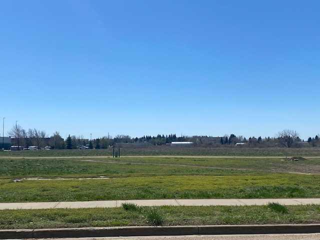 113 Upland Boulevard W