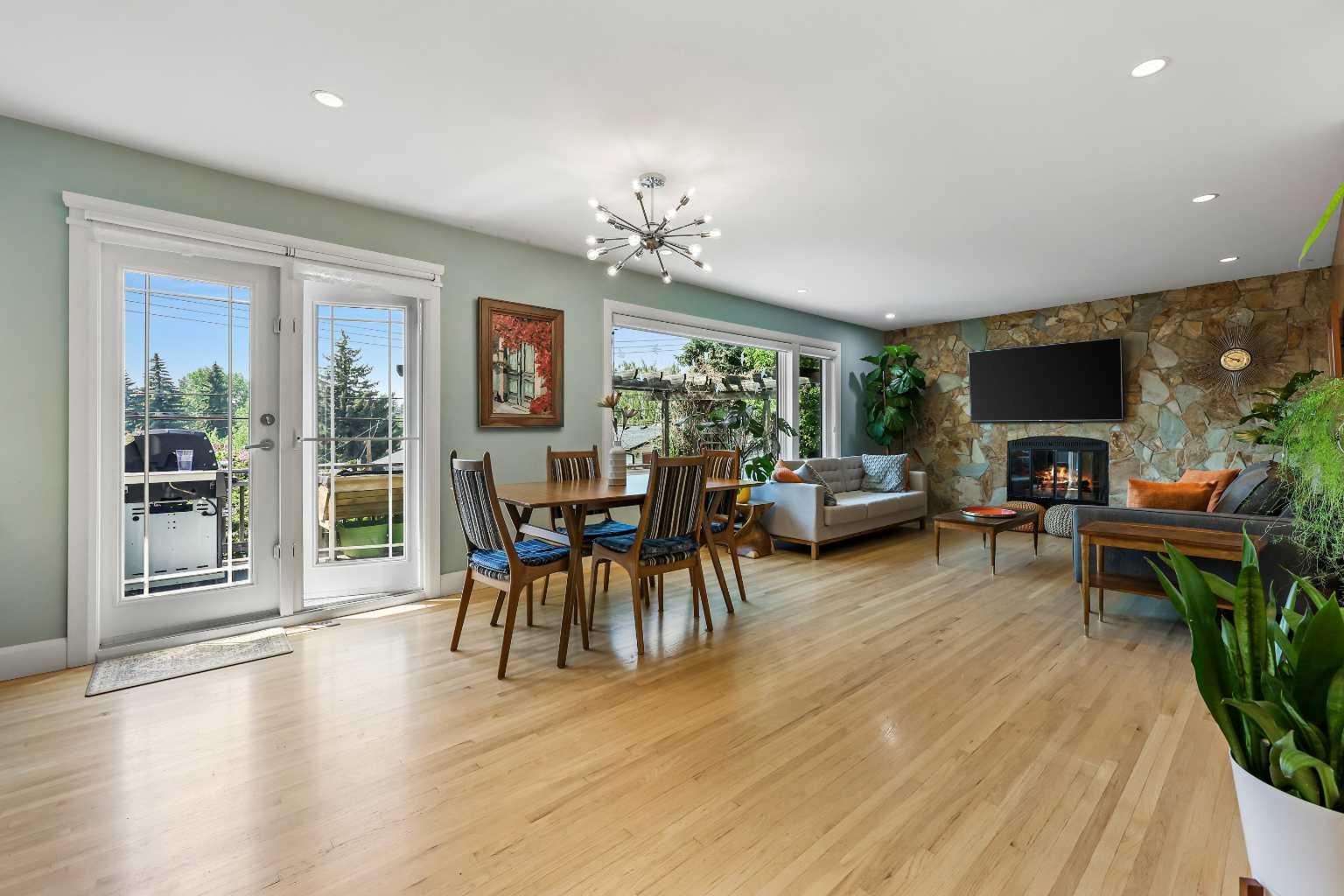 21 Columbia Place NW
