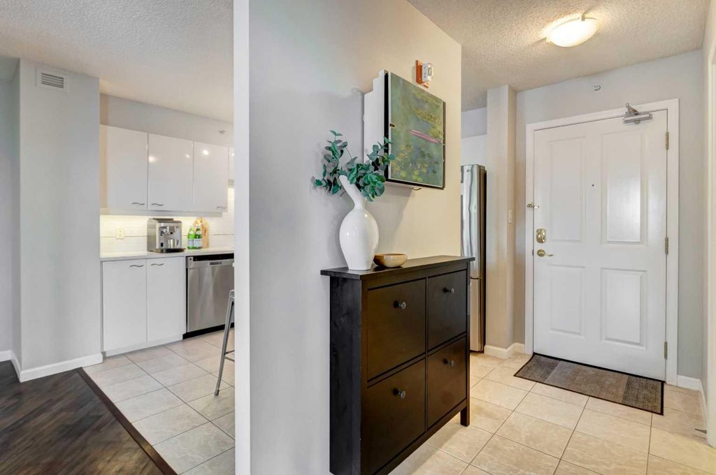 Photo of 804 3 Avenue SW #901, Calgary, AB T2P 0G9 (MLS # A2287806)