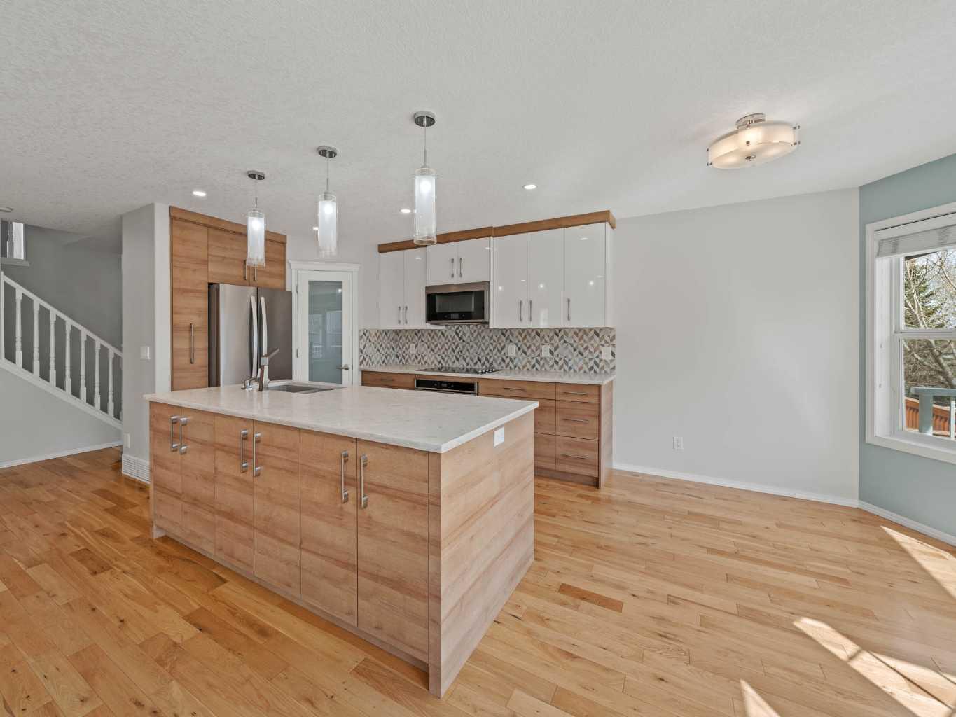 125 Hidden Ranch Close NW