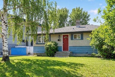 Photo of 16 Heston Street NW, Calgary, AB T2K 2C1 (MLS # A2307306)