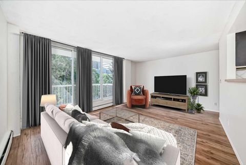 320 24 Avenue SW 408 Calgary AB T2R 1R4