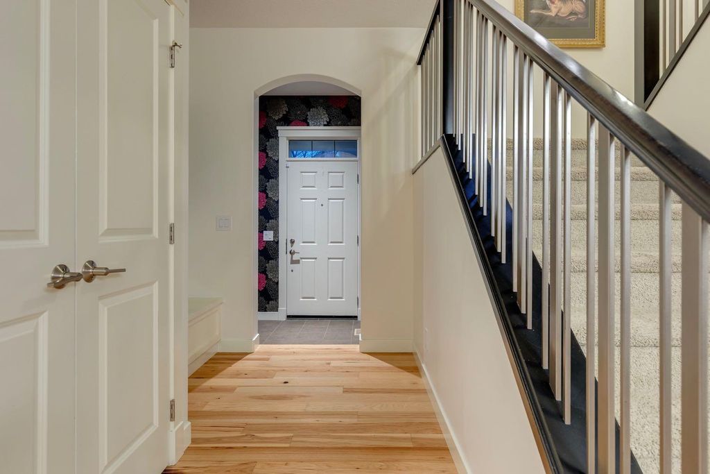 Photo of 29 Aspenshire Crescent SW, Calgary, AB T3H 0R4 (MLS # A2303405)