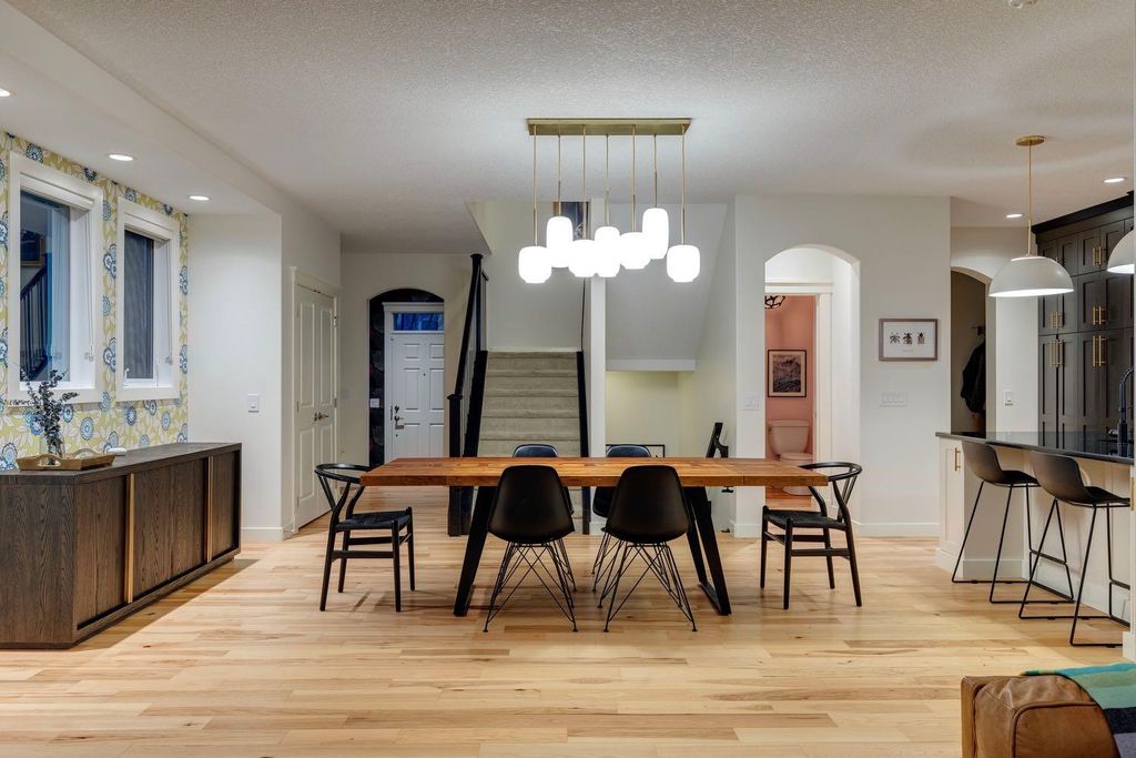 Photo of 29 Aspenshire Crescent SW, Calgary, AB T3H 0R4 (MLS # A2303405)
