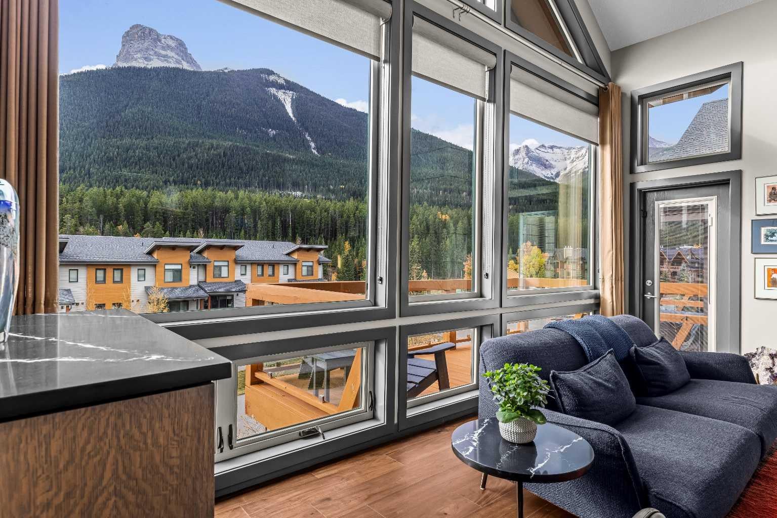 105 Stewart Creek Rise SW 404