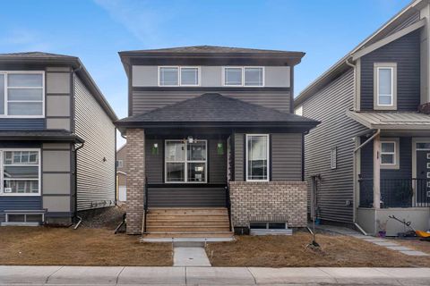 Photo of 521 chinook winds Gardens SW, Airdrie, AB T4B 5J6 (MLS # A2309636)