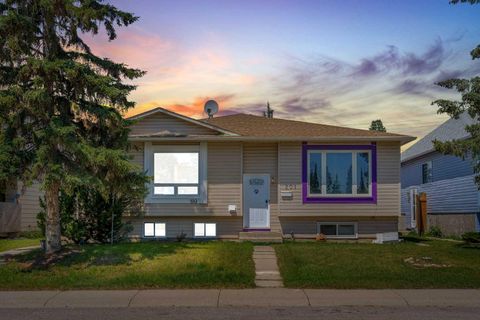 199 Cedardale Road SW Calgary AB T2W 5A8