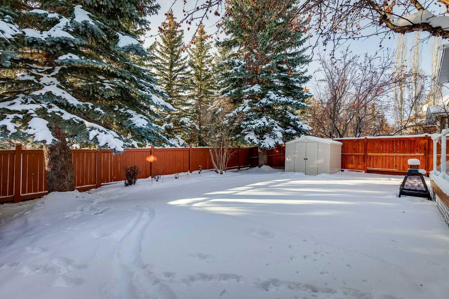 132 Straddock Crescent SW