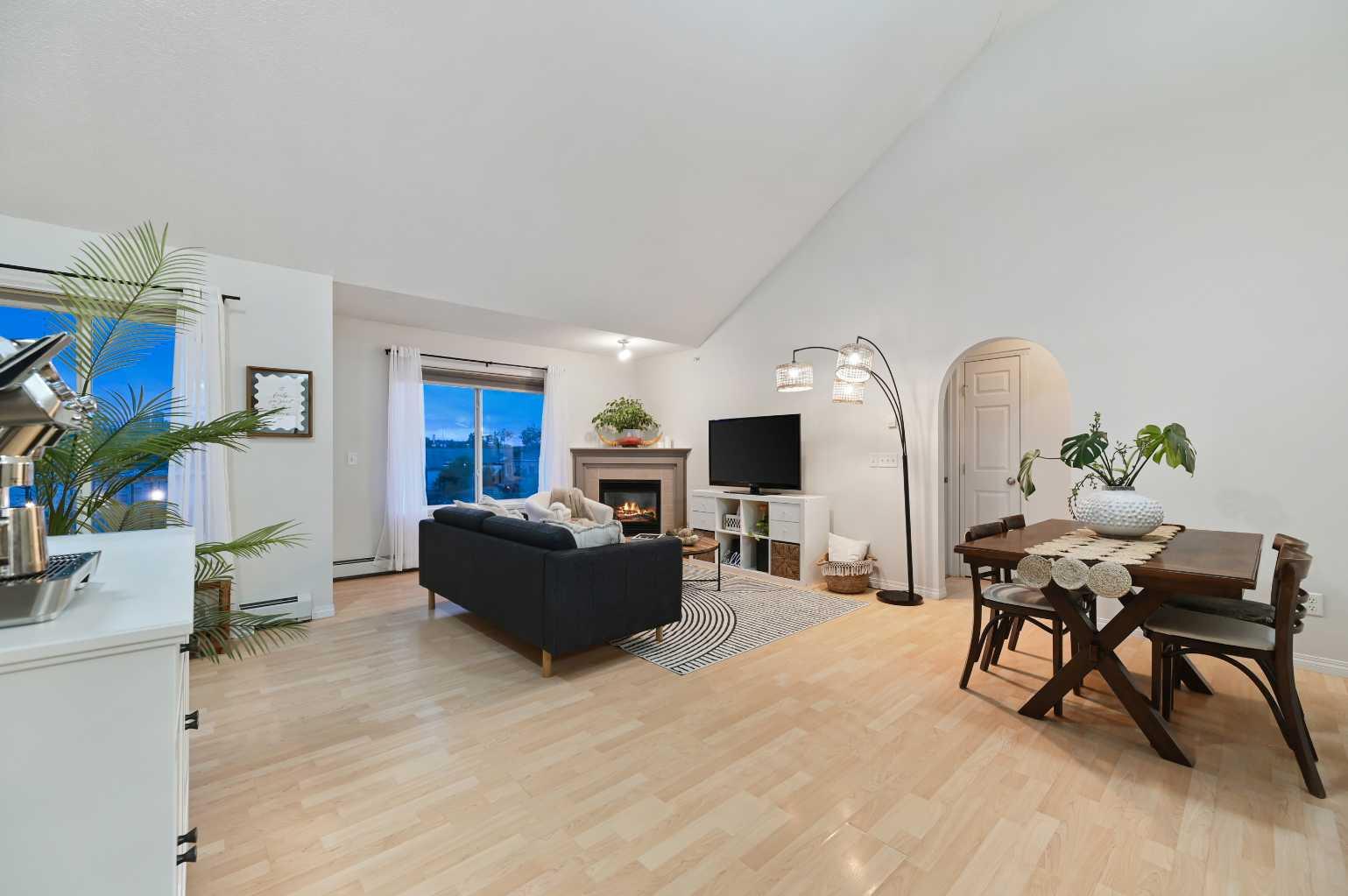 1110 17 Street SW 401