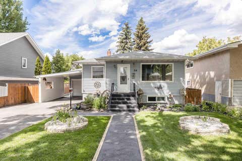 Photo of 54 9 Street SW, Medicine Hat, AB T1A 4N6 (MLS # A2319775)