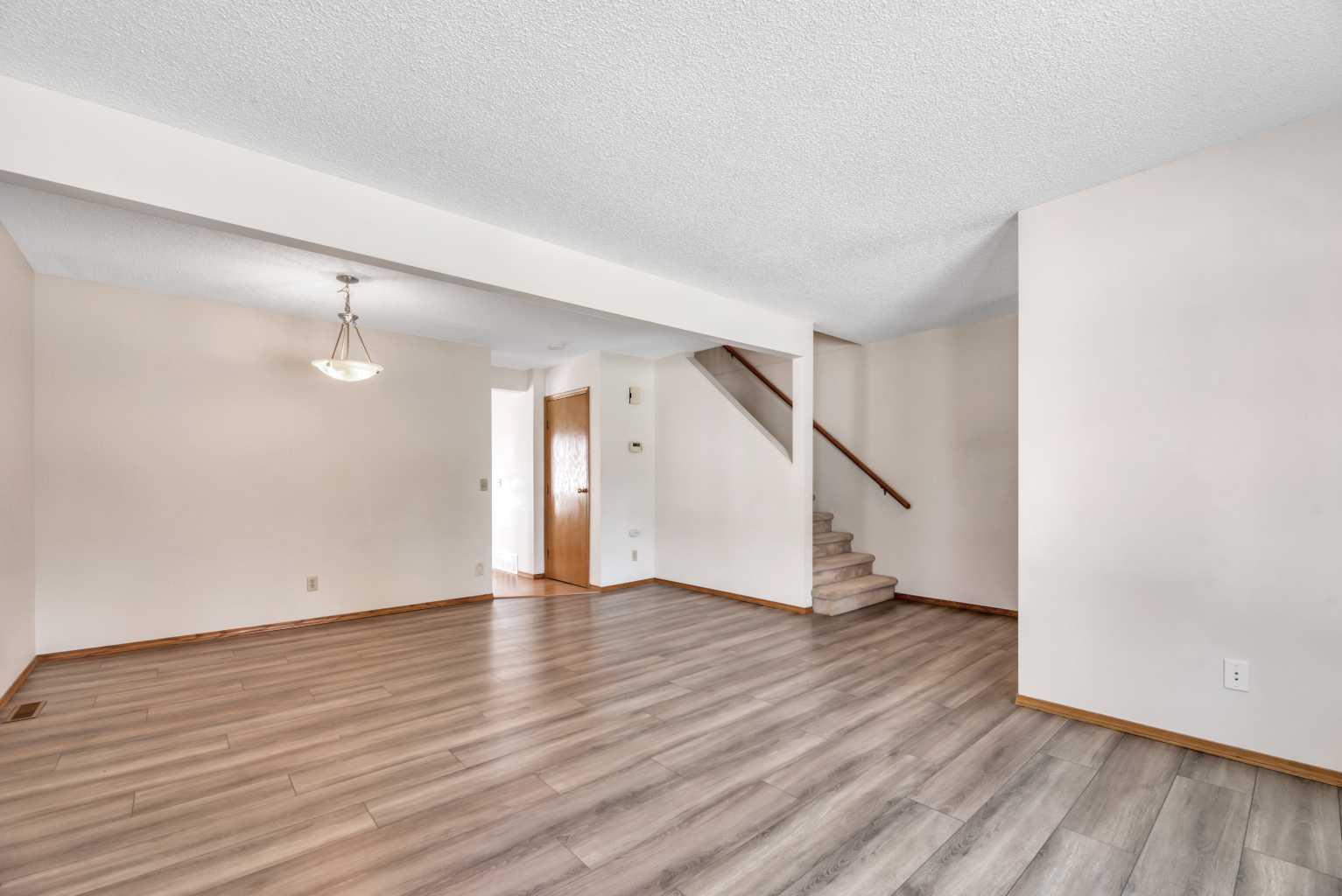103 Riverglen Park SE