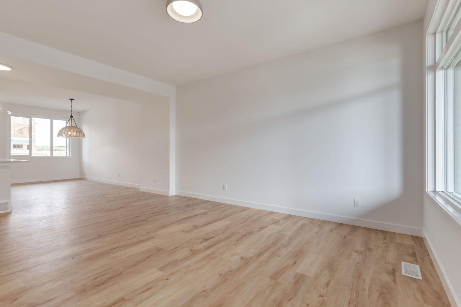218 Sora Gardens SE