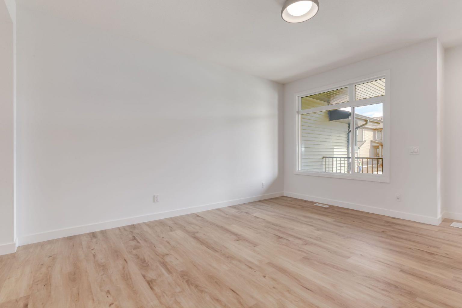 218 Sora Gardens SE