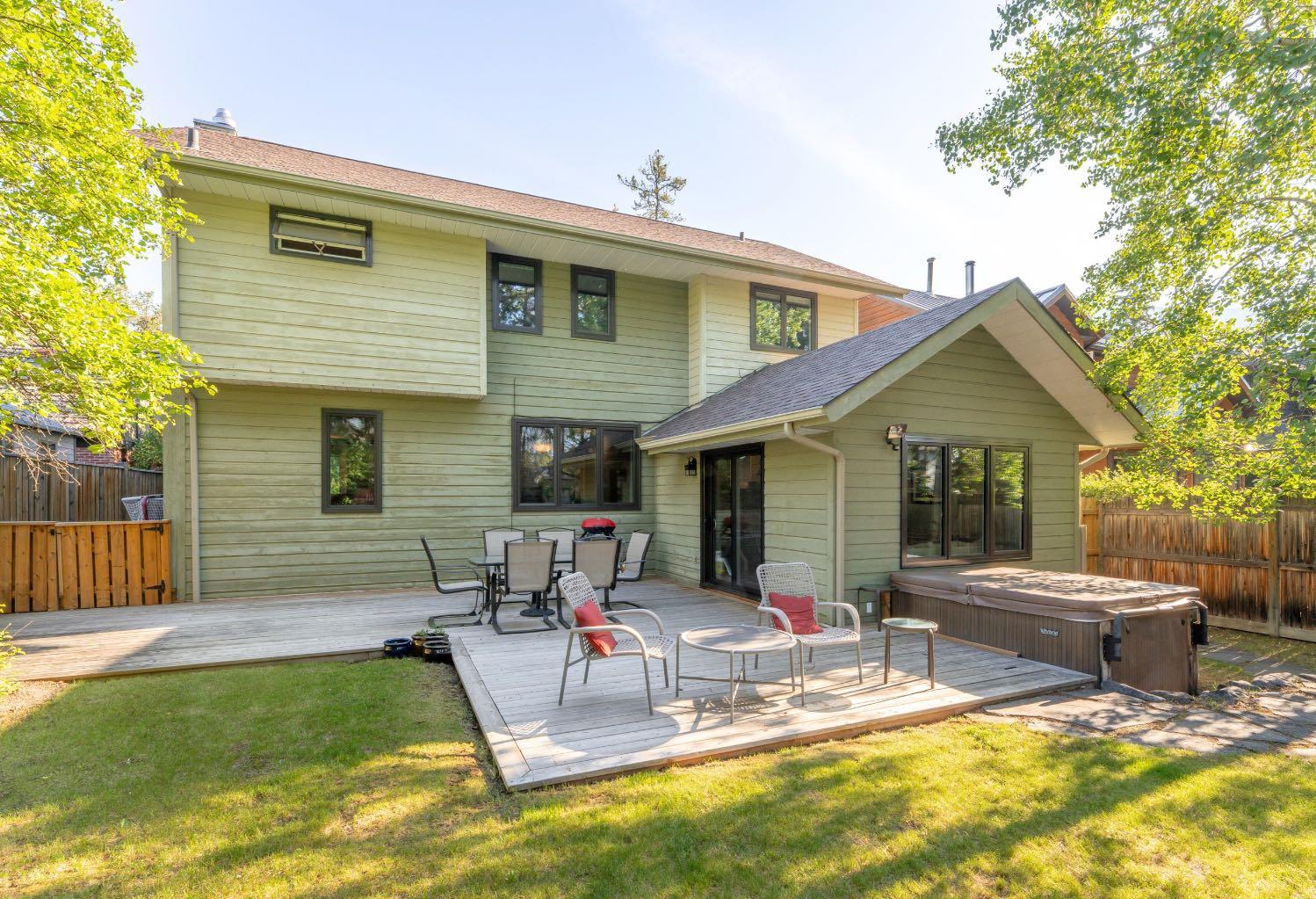 4 Woodside Lane
