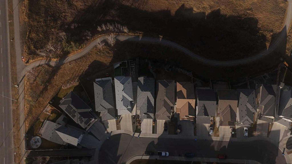 Photo of 125 Sage Bluff Close NW, Calgary, AB T3R 1J1 (MLS # A2294666)