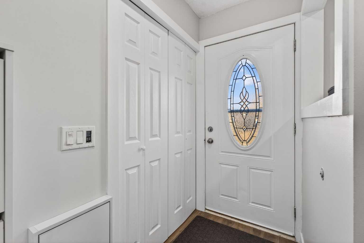 8 Malvern Crescent NE