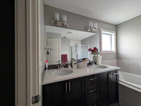 Photo of 242 Savanna Close, Calgary, AB T3J 0X7 (MLS # A2351693)