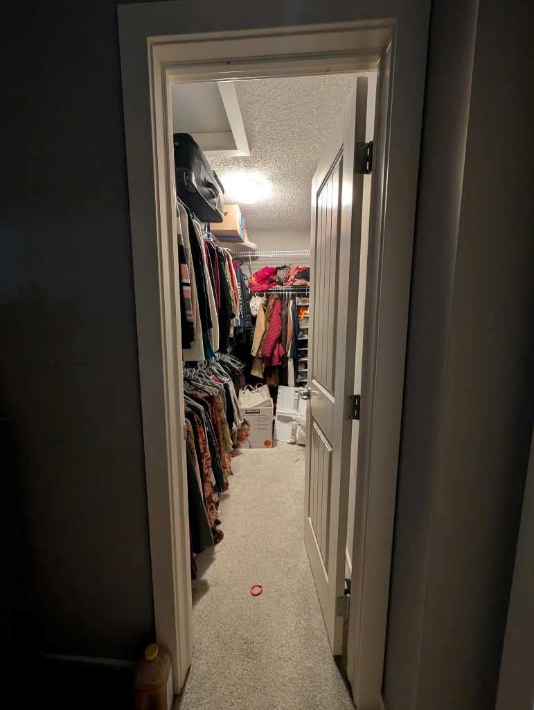 Photo of 242 Savanna Close, Calgary, AB T3J 0X7 (MLS # A2351693)