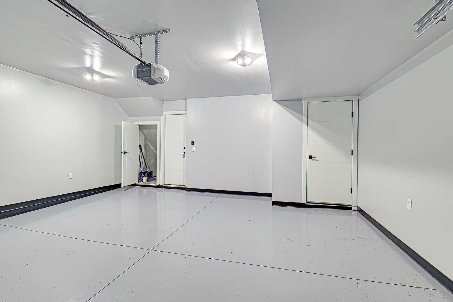 365 Sage Hill Rise NW