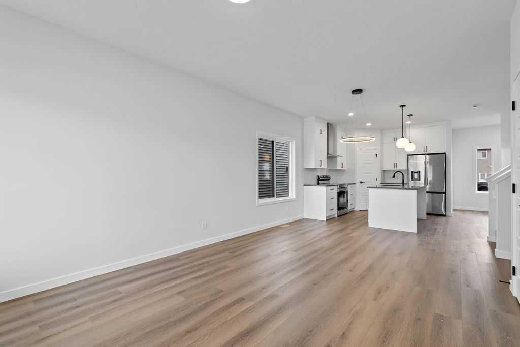 990 Chinook Winds Meadow SW