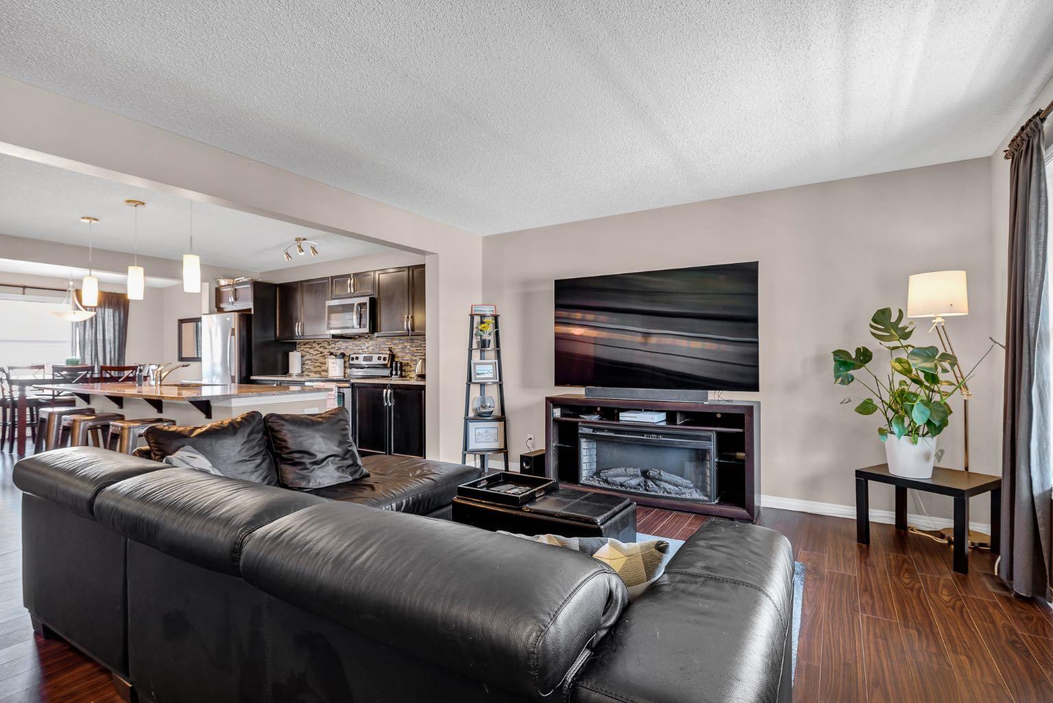 54 Autumn View SE