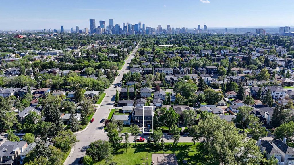Photo of 607 29 Avenue NW, Calgary, AB T2M 2M8 (MLS # A2287727)