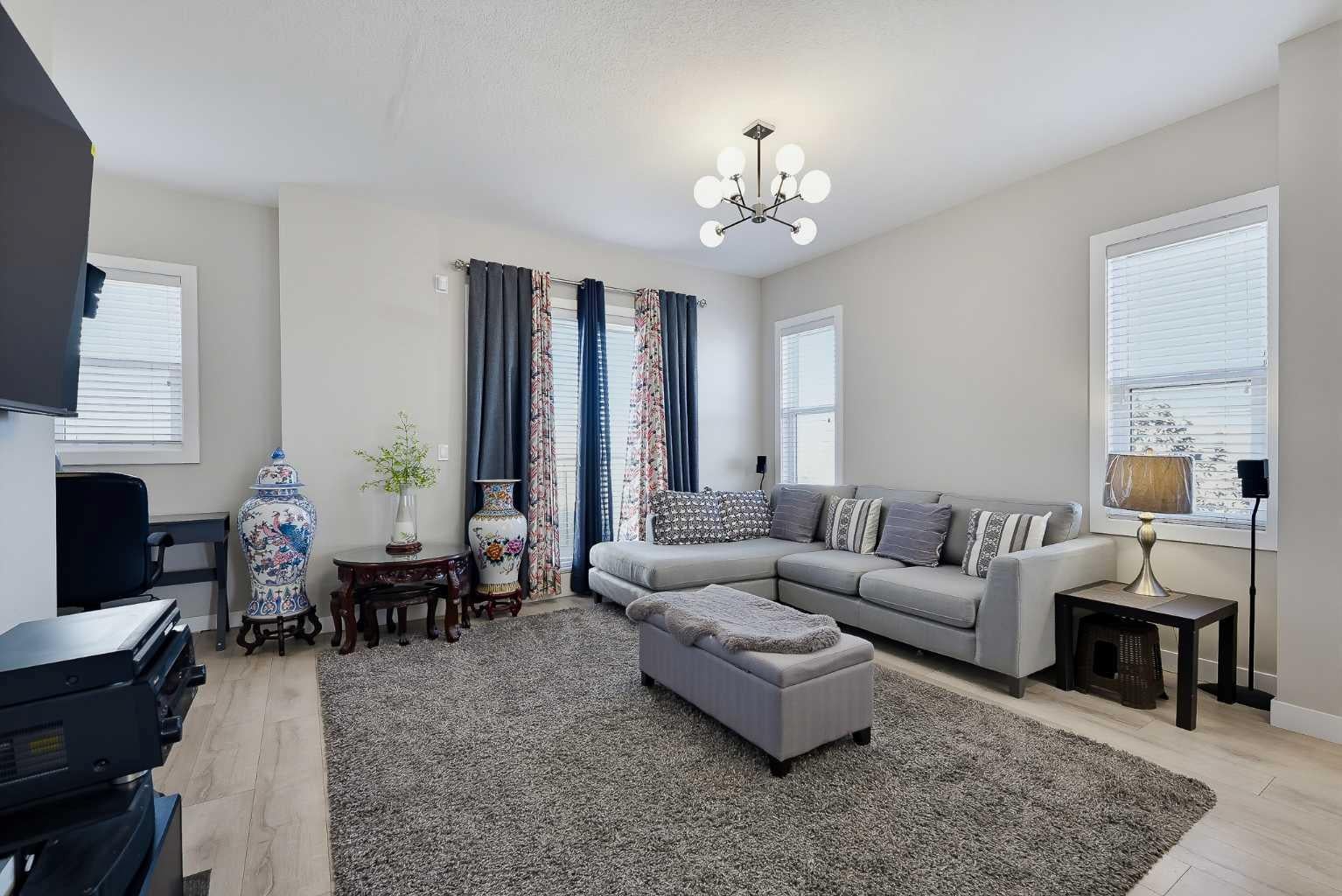 30 Cornerstone Manor NE 135