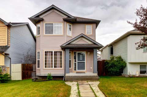 Photo of 33 Everstone Avenue SW, Calgary, AB T2Y 4E6 (MLS # A2336856)