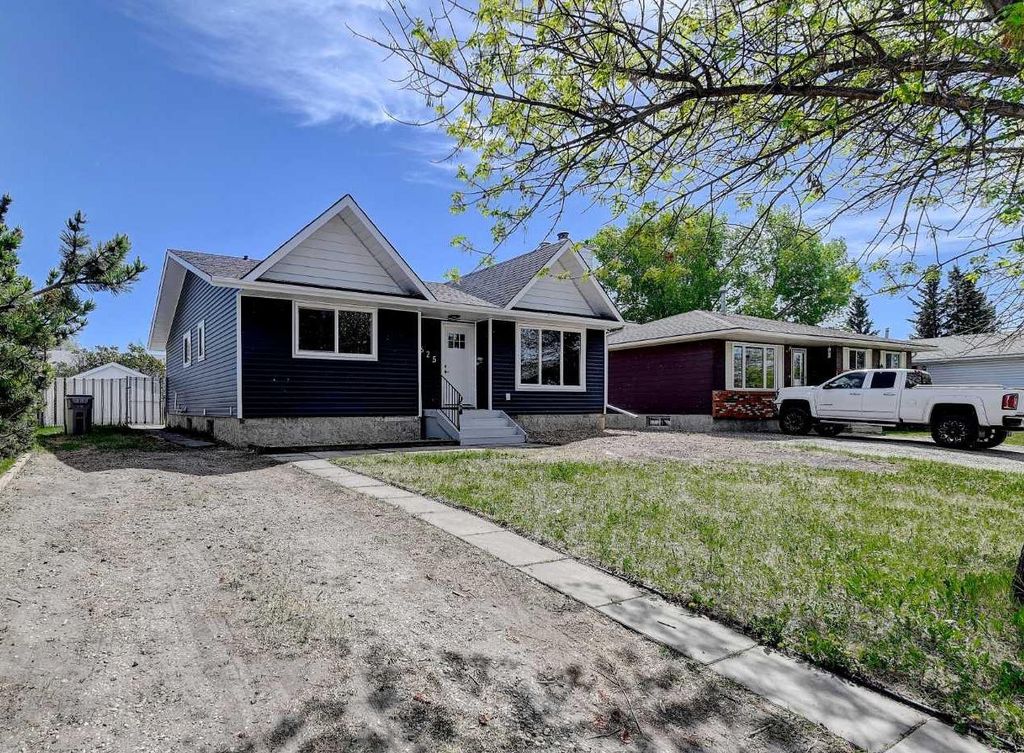 Photo of 6625 Poplar Drive, Grande Prairie, AB T8W 1C8 (MLS # A2316248)