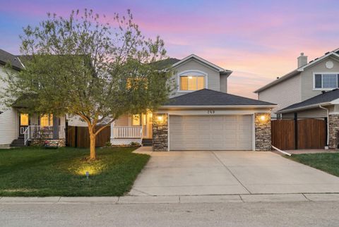 Photo of 249 Springmere Way, Chestermere, AB T1X 1P2 (MLS # A2311526)