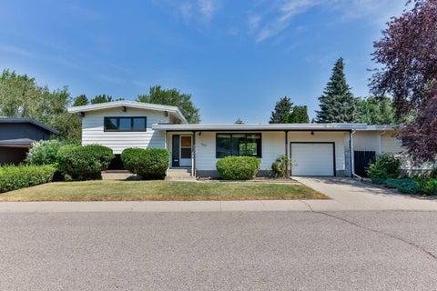Photo of 309 Normandy Road S, Lethbridge, AB T1J 3X9 (MLS # A2333049)