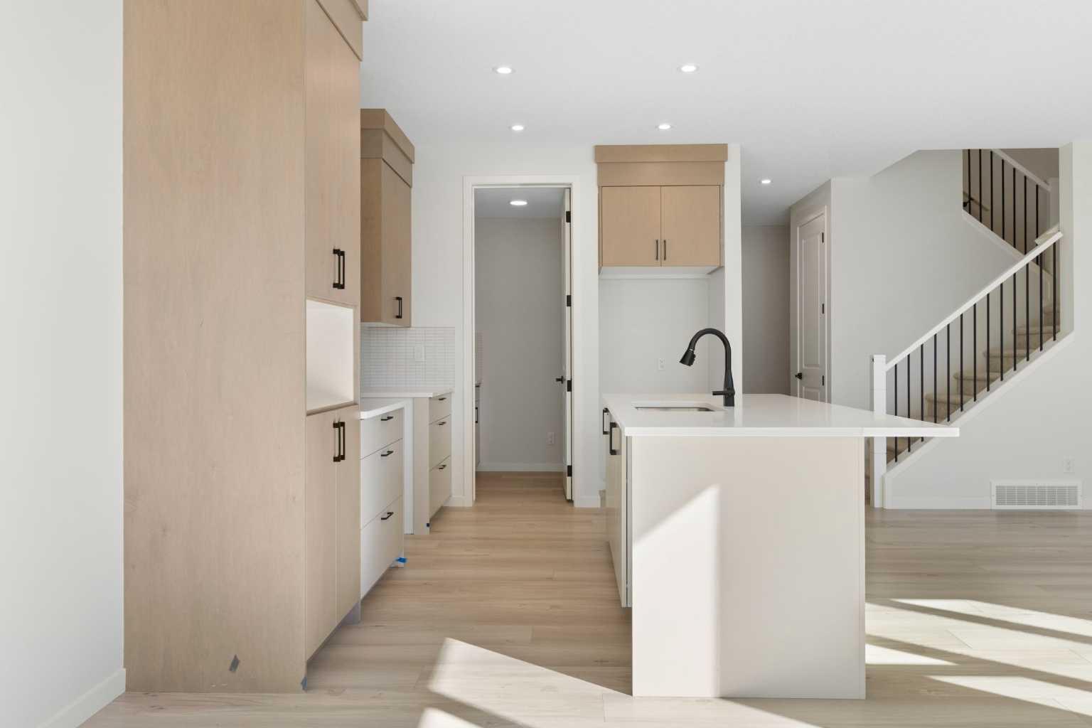 17 Marmot Passage NW