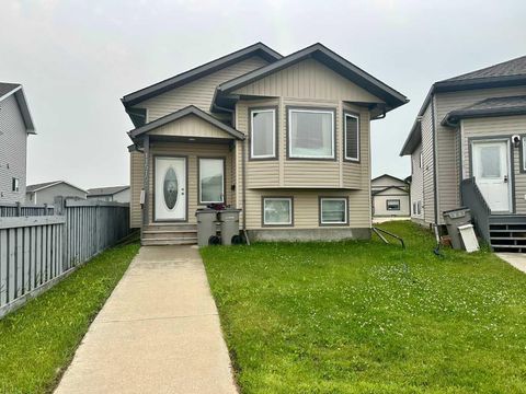 Photo of 11515 75 Avenue, Grande Prairie, AB T8W 0J4 (MLS # A2331620)