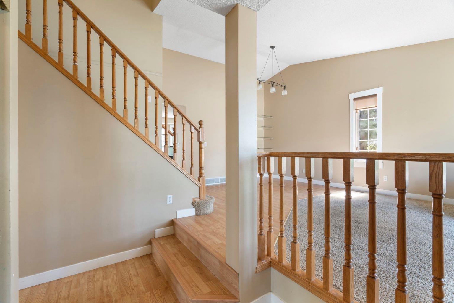 69 Sunmeadows Crescent SE