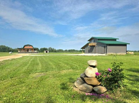 Photo of 73430 Range Road 102, Kinuso, AB T0G 1K0 (MLS # A2331161)