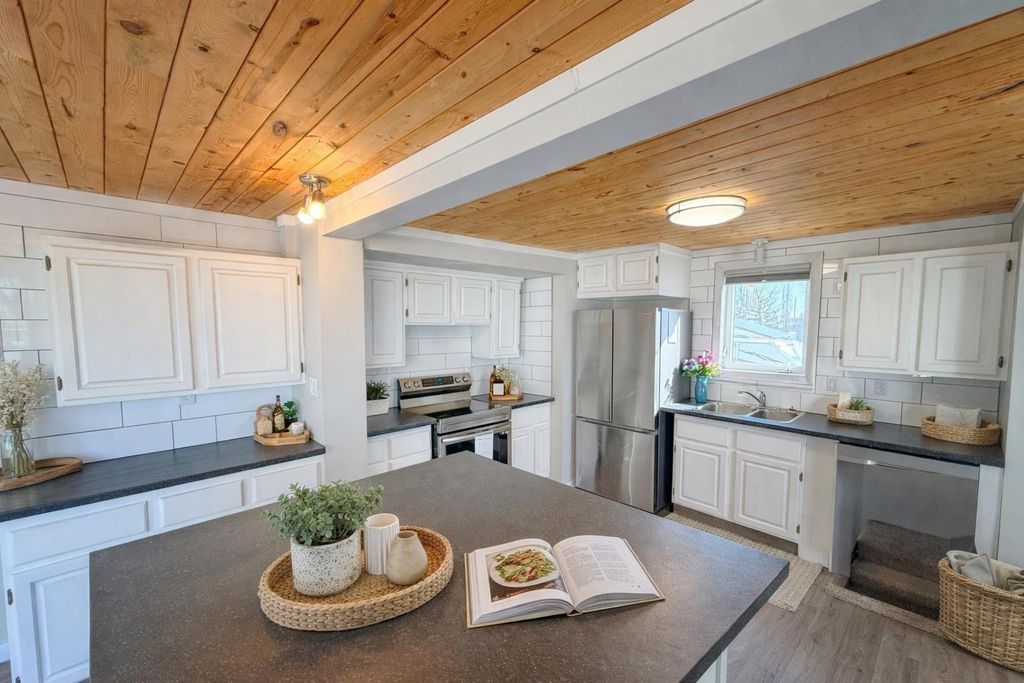 Photo of 129 5 Avenue, Champion, AB T0L 0R0 (MLS # A2295559)