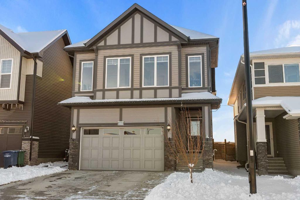 Photo of 492 Chinook Gate Square SW, Airdrie, AB T4B 4W1 (MLS # A2312020)