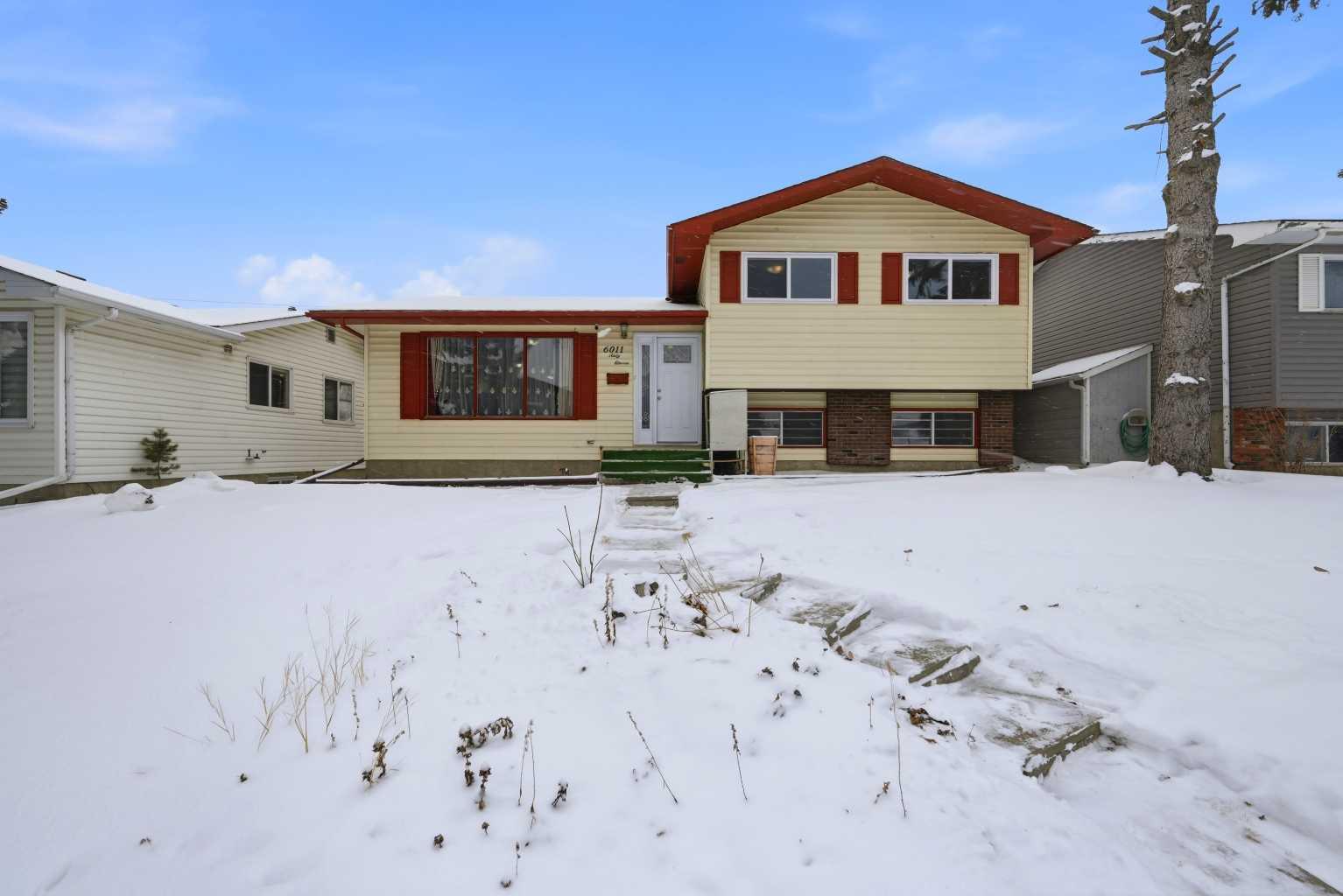 6011 Temple Drive NE