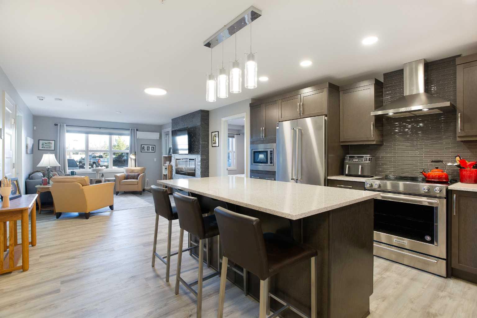 10 Market Boulevard SE 2102