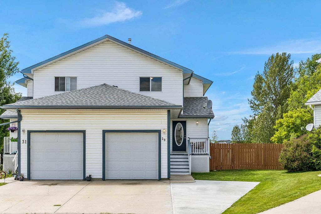 Photo of 29 Ross Place, Crossfield, AB T0M 0S0 (MLS # A2292237)