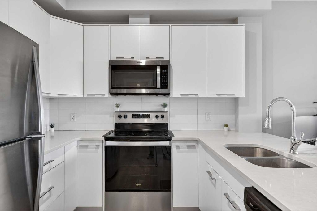 Photo of 214 Sherwood Square NW #313, Calgary, AB T3R 1T6 (MLS # A2283106)