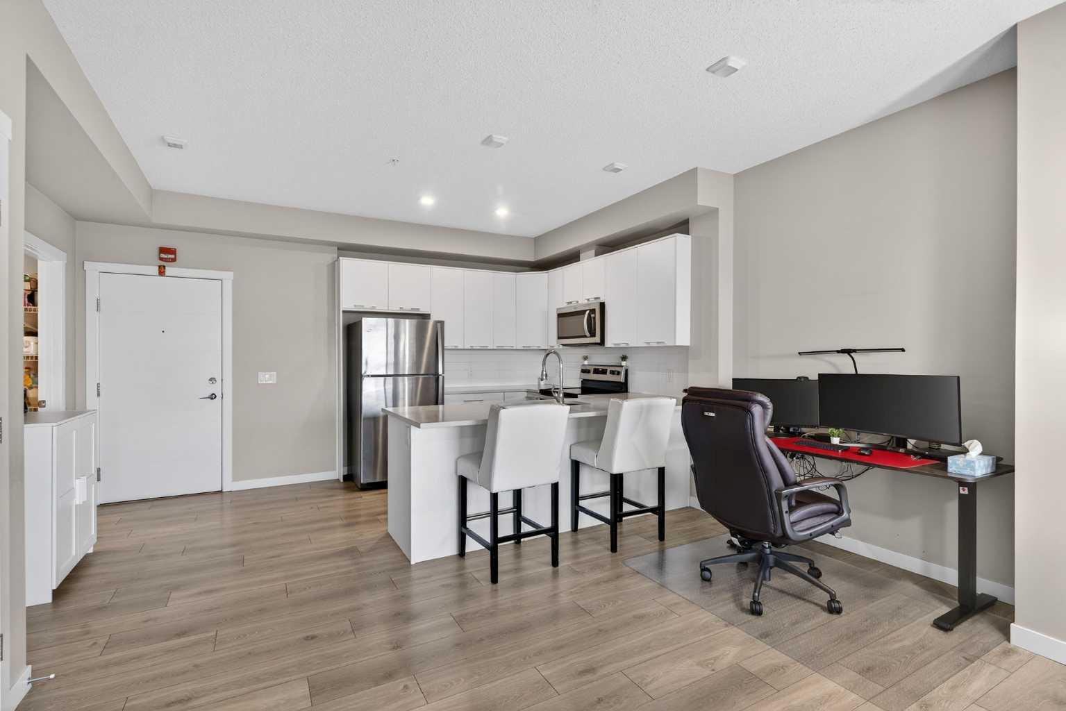 214 Sherwood Square NW 313