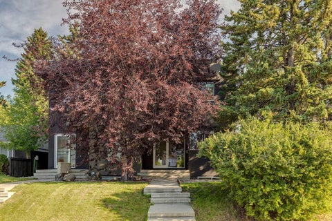 Photo of 2218 32 Avenue SW, Calgary, AB T2T 1X1 (MLS # A2339308)