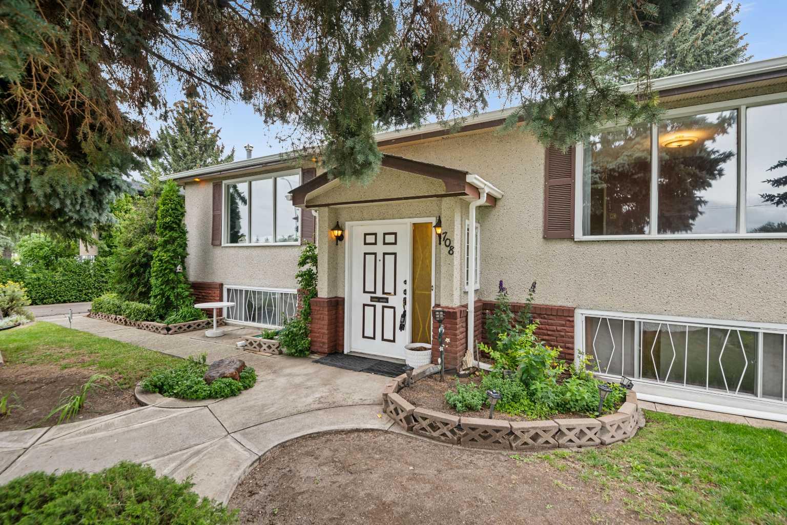 708 Foritana Road SE
